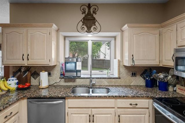 14904 W 145 Street, Olathe, KS 66062