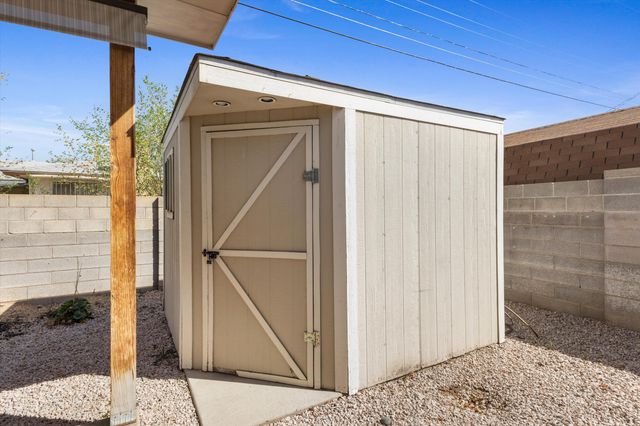 3833 Goodrich Avenue NE, Albuquerque, NM 87110