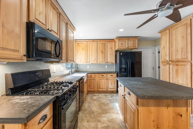 3833 Goodrich Avenue NE, Albuquerque, NM 87110