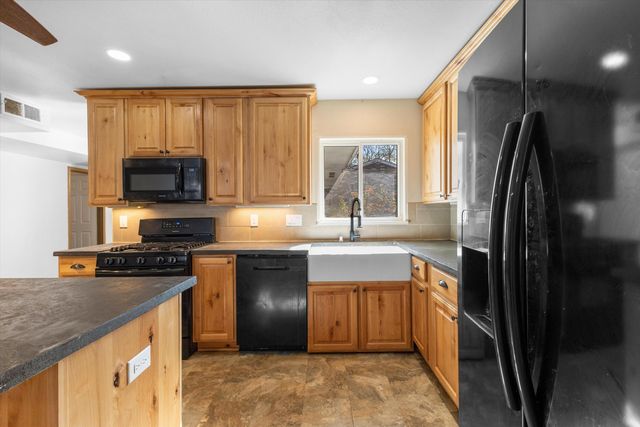 3833 Goodrich Avenue NE, Albuquerque, NM 87110