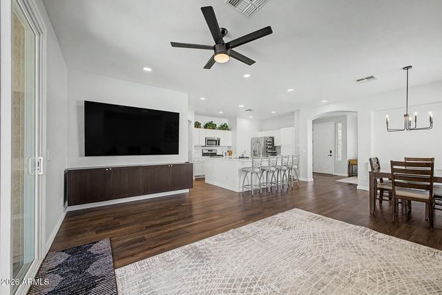73 E MILL REEF Drive, San Tan Valley, AZ 85143
