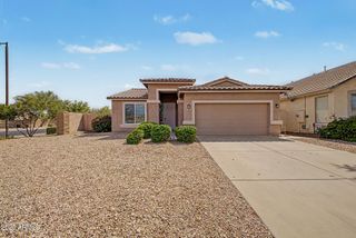 73 E MILL REEF Drive, San Tan Valley, AZ 85143