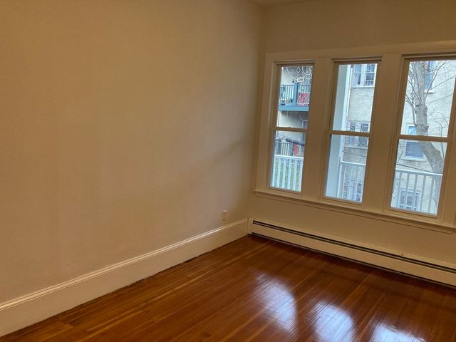 15 Trowbridge St. 8, Cambridge, MA 02138