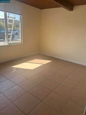 1075 Rachel Rd, San Pablo, CA 94806
