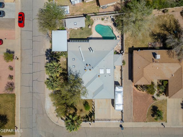 140 TORREY PINES Drive, Santa Teresa, NM 88008