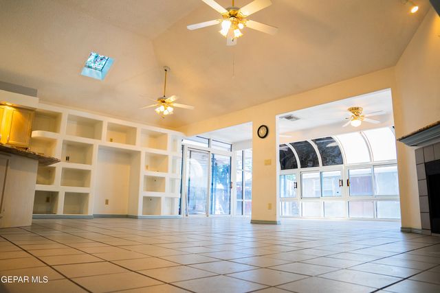 140 TORREY PINES Drive, Santa Teresa, NM 88008