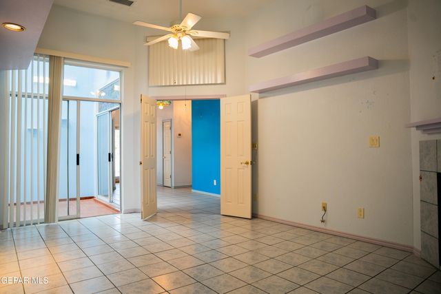 140 TORREY PINES Drive, Santa Teresa, NM 88008