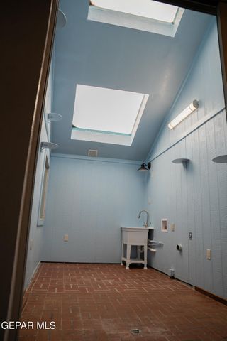 140 TORREY PINES Drive, Santa Teresa, NM 88008