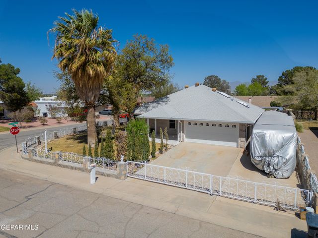 140 TORREY PINES Drive, Santa Teresa, NM 88008