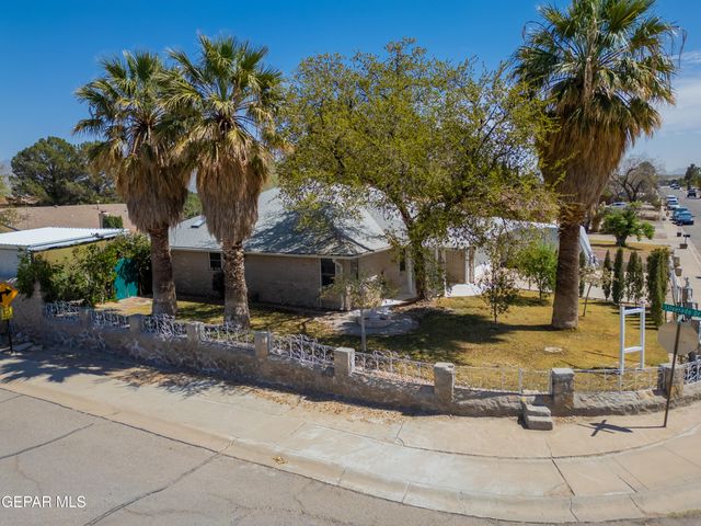 140 TORREY PINES Drive, Santa Teresa, NM 88008