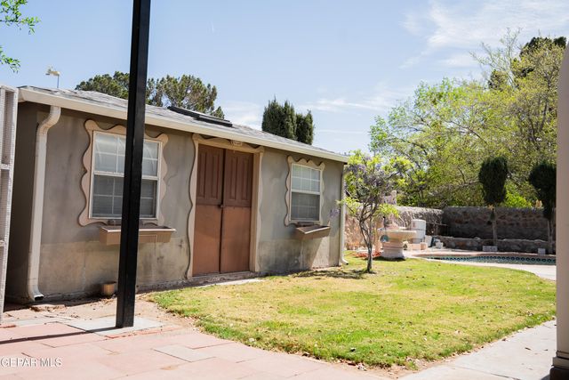 140 TORREY PINES Drive, Santa Teresa, NM 88008