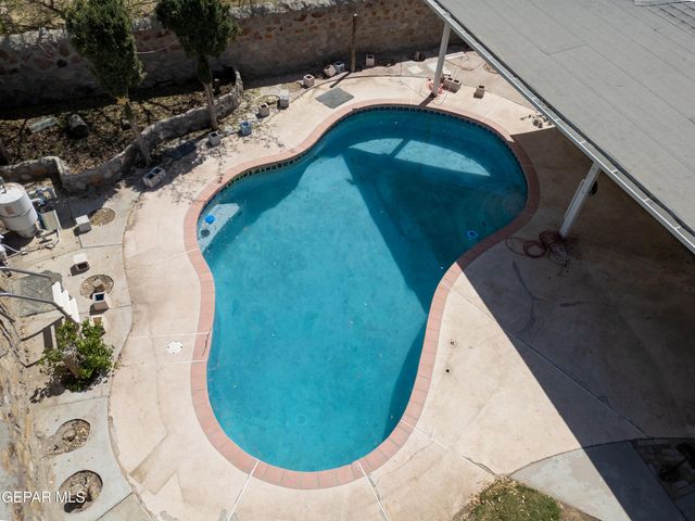 140 TORREY PINES Drive, Santa Teresa, NM 88008