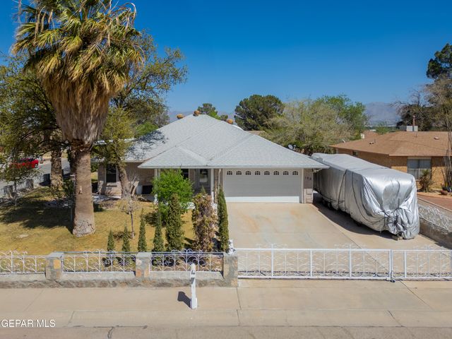 140 TORREY PINES Drive, Santa Teresa, NM 88008