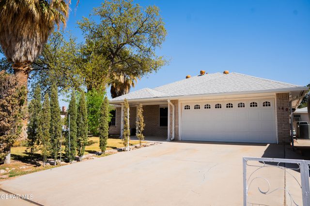 140 TORREY PINES Drive, Santa Teresa, NM 88008