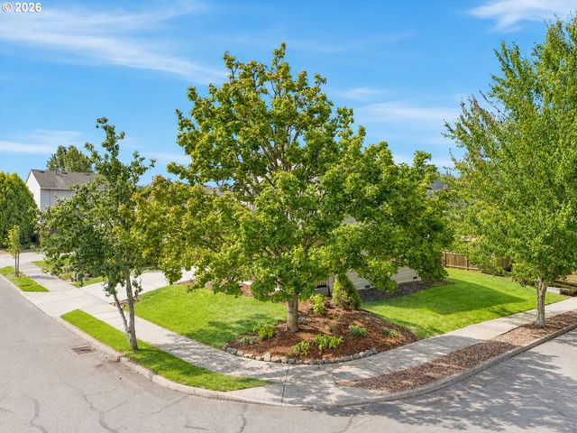 13811 Se GANNON Dr, Clackamas, OR 97015