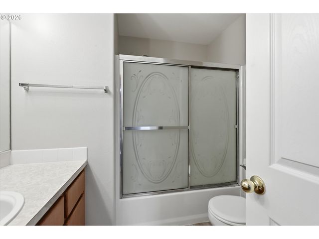 13811 Se GANNON Dr, Clackamas, OR 97015
