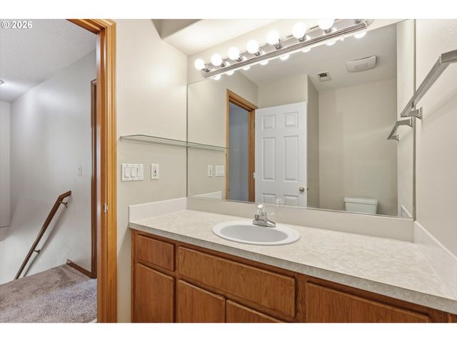 13811 Se GANNON Dr, Clackamas, OR 97015