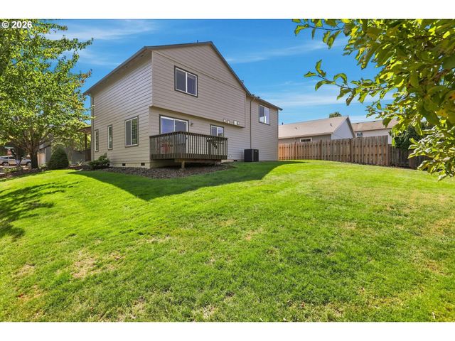 13811 Se GANNON Dr, Clackamas, OR 97015
