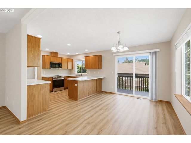 13811 Se GANNON Dr, Clackamas, OR 97015
