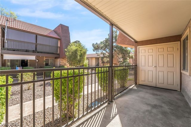 5062 River Glen Drive 151, Las Vegas, NV 89103