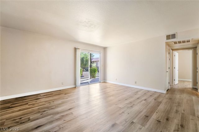 5062 River Glen Drive 151, Las Vegas, NV 89103