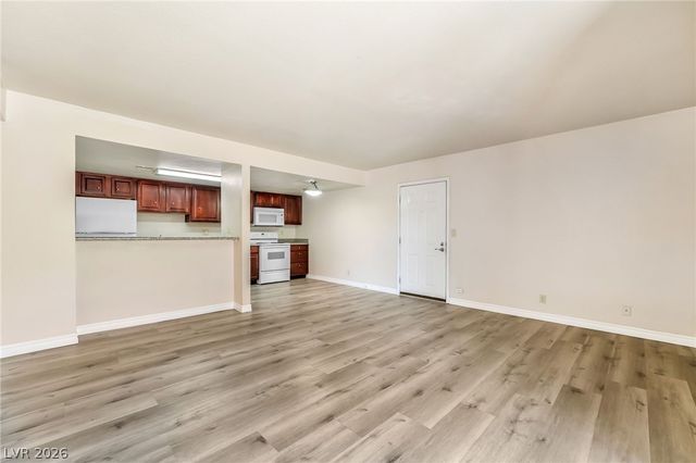 5062 River Glen Drive 151, Las Vegas, NV 89103