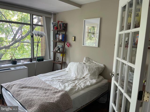 940 25TH ST NW #815-S, Washington, DC 20037
