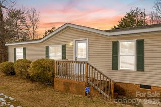 211 Forest Hollow Drive, Statesville, NC 28677