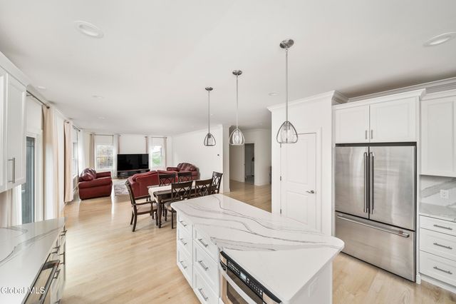 11 Gabby Court, Colonie, NY 12309