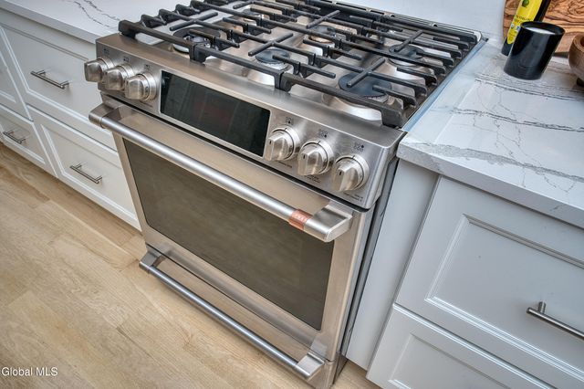 11 Gabby Court, Colonie, NY 12309