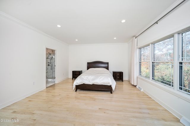 11 Gabby Court, Colonie, NY 12309