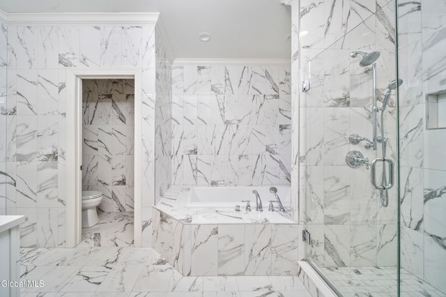 11 Gabby Court, Colonie, NY 12309