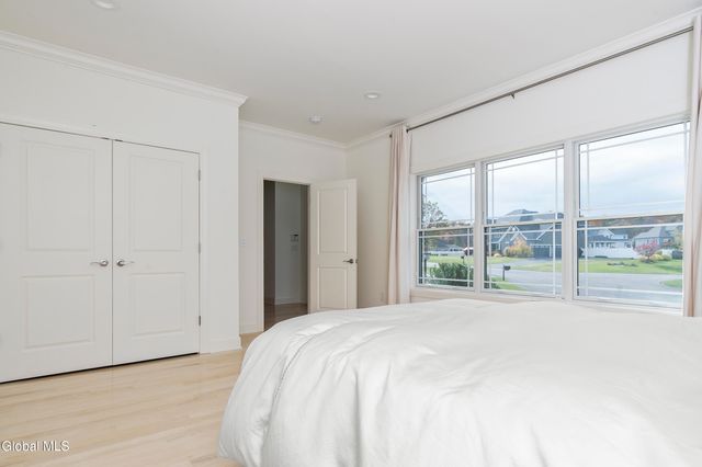 11 Gabby Court, Colonie, NY 12309