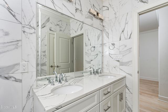 11 Gabby Court, Colonie, NY 12309