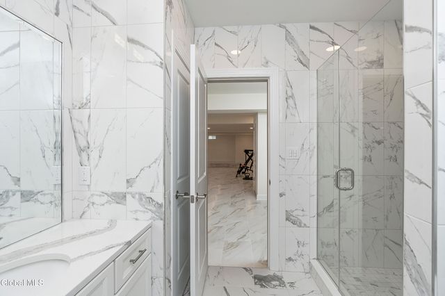 11 Gabby Court, Colonie, NY 12309