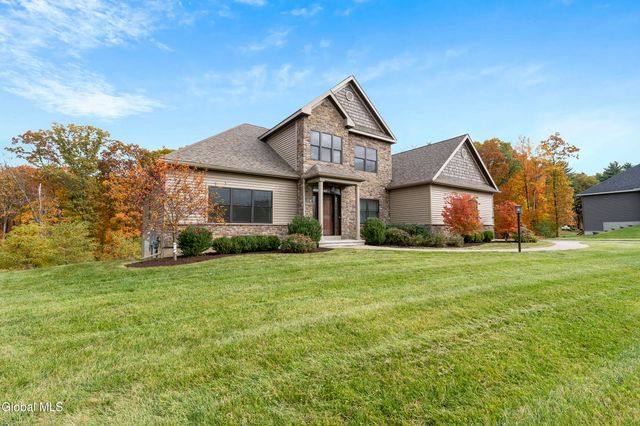 11 Gabby Court, Colonie, NY 12309