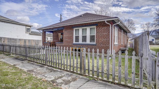 524 Carolina Avenue, Erwin, TN 37650