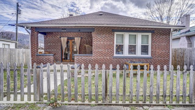 524 Carolina Avenue, Erwin, TN 37650