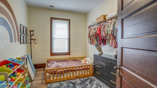 524 Carolina Avenue, Erwin, TN 37650