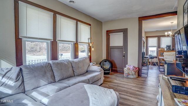 524 Carolina Avenue, Erwin, TN 37650