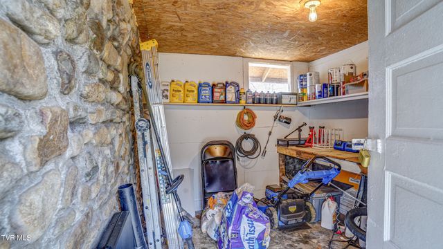 524 Carolina Avenue, Erwin, TN 37650