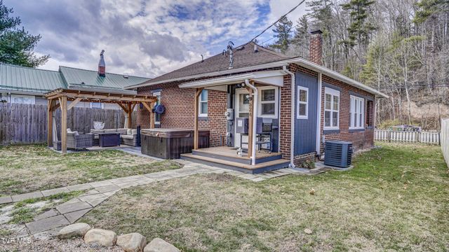 524 Carolina Avenue, Erwin, TN 37650
