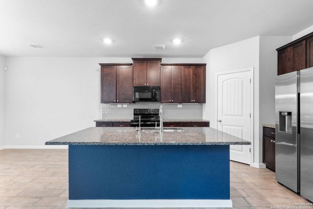 251 Antler Bnd, San Antonio, TX 78253