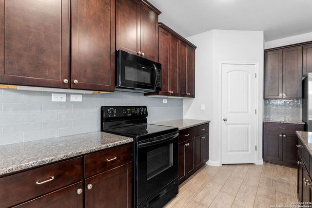 251 Antler Bnd, San Antonio, TX 78253