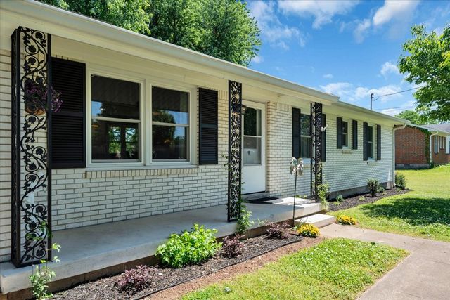 2701 Denham Ave, Columbia, TN 38401