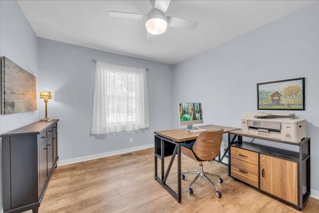 2701 Denham Ave, Columbia, TN 38401