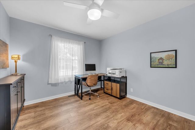 2701 Denham Ave, Columbia, TN 38401