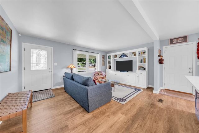 2701 Denham Ave, Columbia, TN 38401