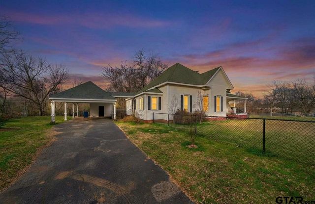 517 S Boyd, Lindale, TX 75771