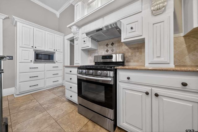 517 S Boyd, Lindale, TX 75771